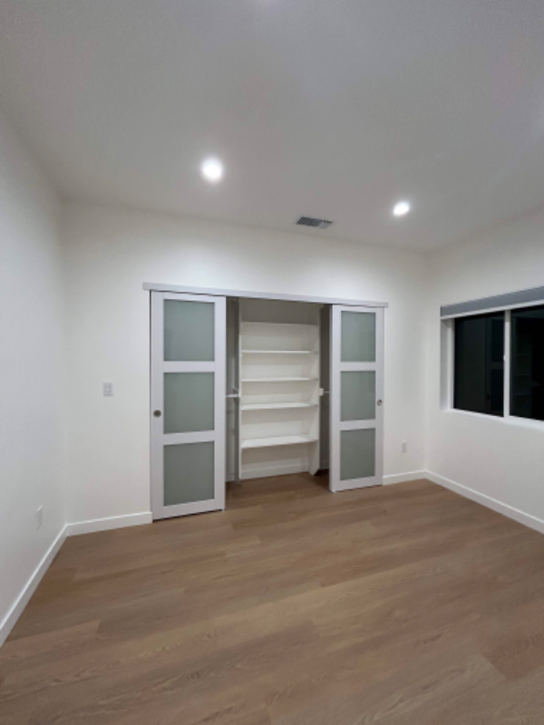 1290 Sawyer Ave #4 - Photo 5 of 13