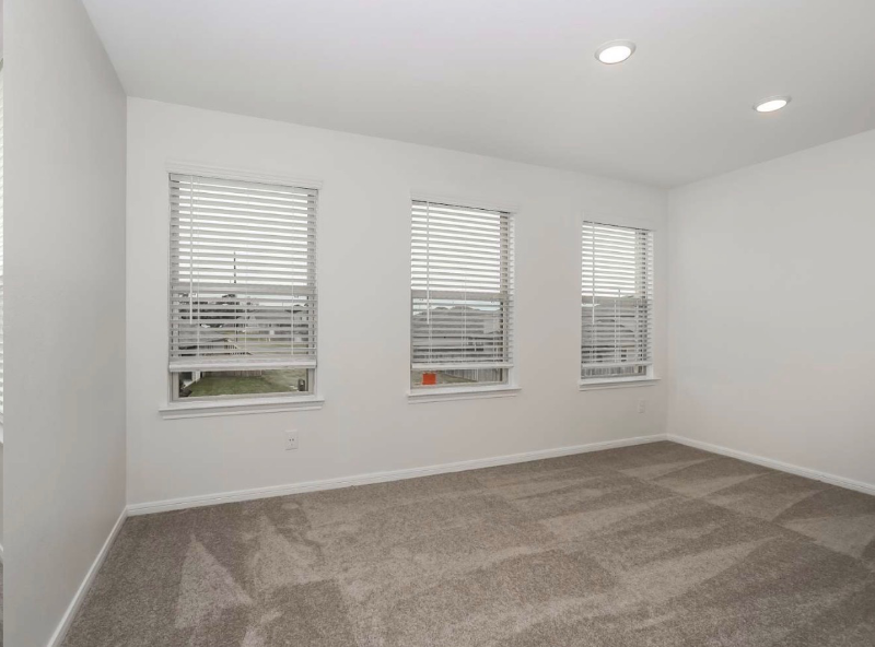 5936 Maltessa Dr - Photo 4 of 10