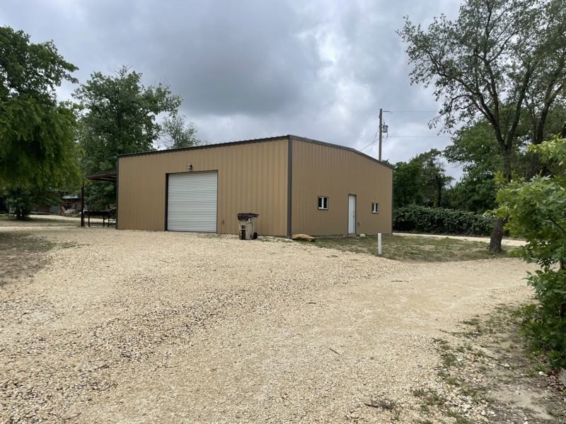 3336 Interstaten #2 - Photo 2 of 3