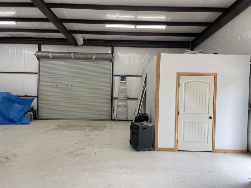 3336 Interstaten #2 - Photo 3 of 3