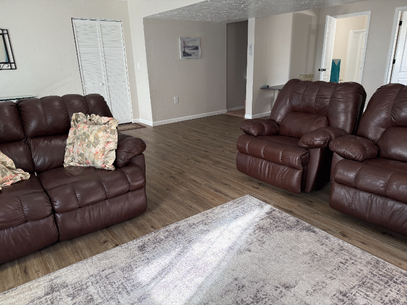 4410 Windmill Creek Way - Photo 3 of 8