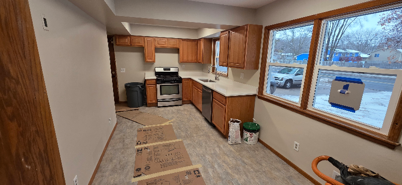 7808 Humboldt Ave N - Photo 4 of 12