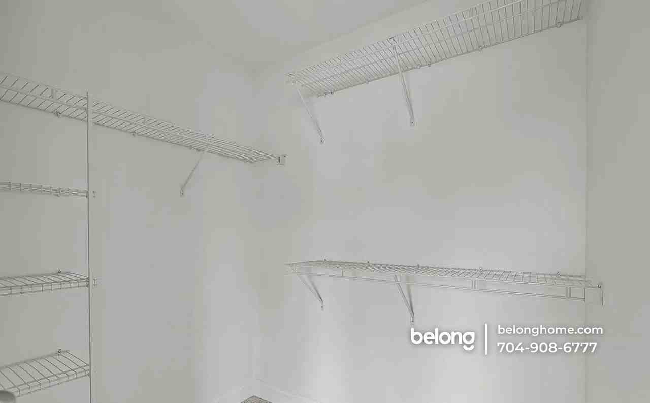 2911 Herringbone Rd - Photo 4 of 11