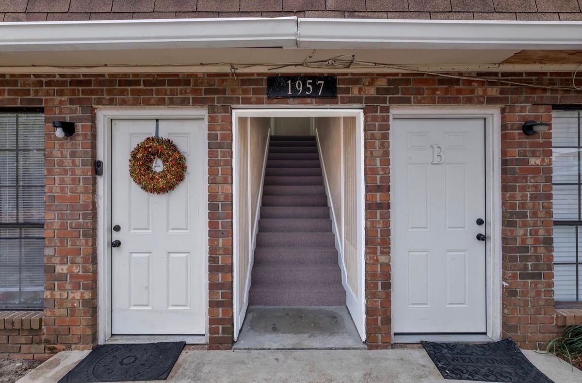 1957 Darryl Dr ##C - Photo 2 of 17