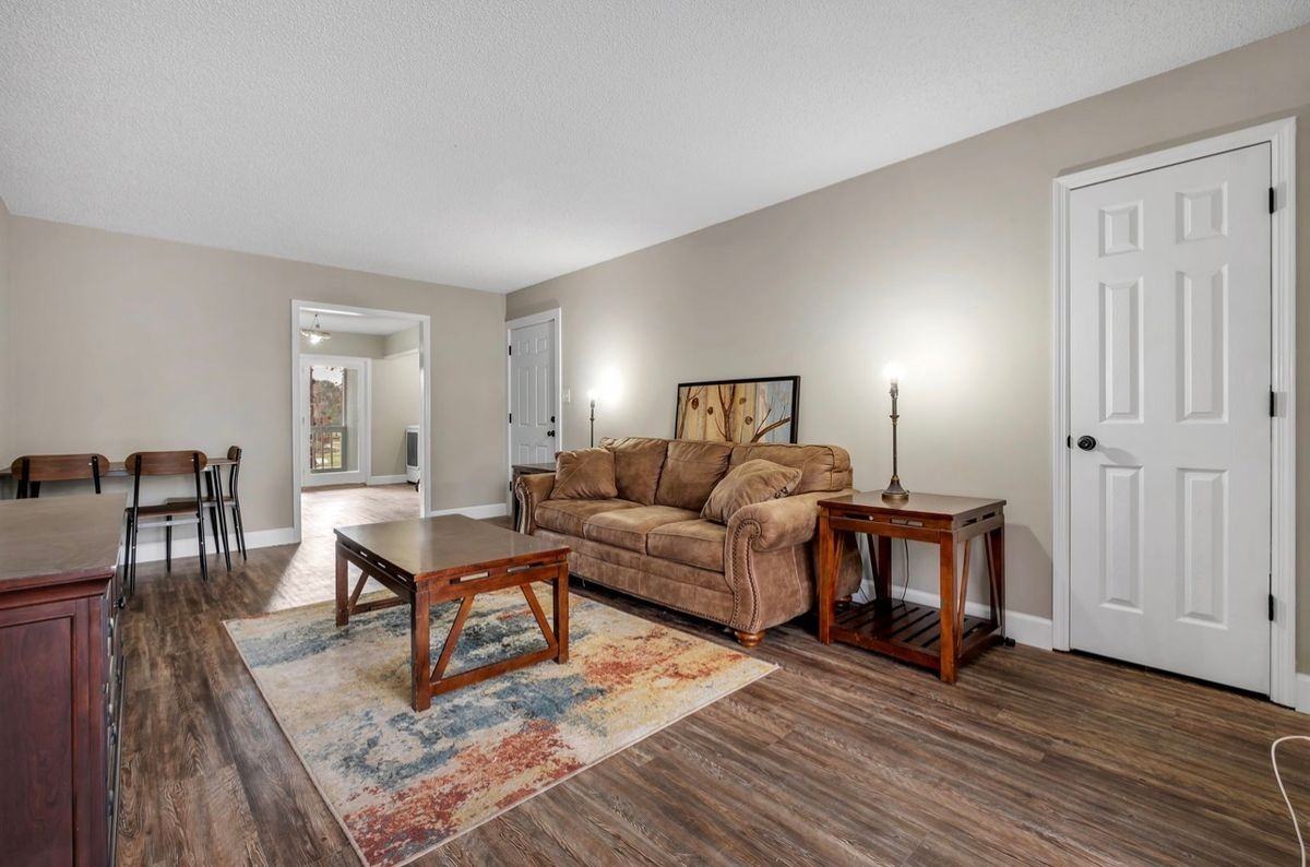 1957 Darryl Dr ##C - Photo 5 of 17