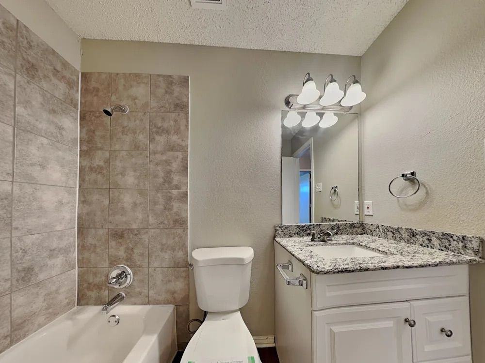 605 Red Coat Ln ##1 - Photo 5 of 5