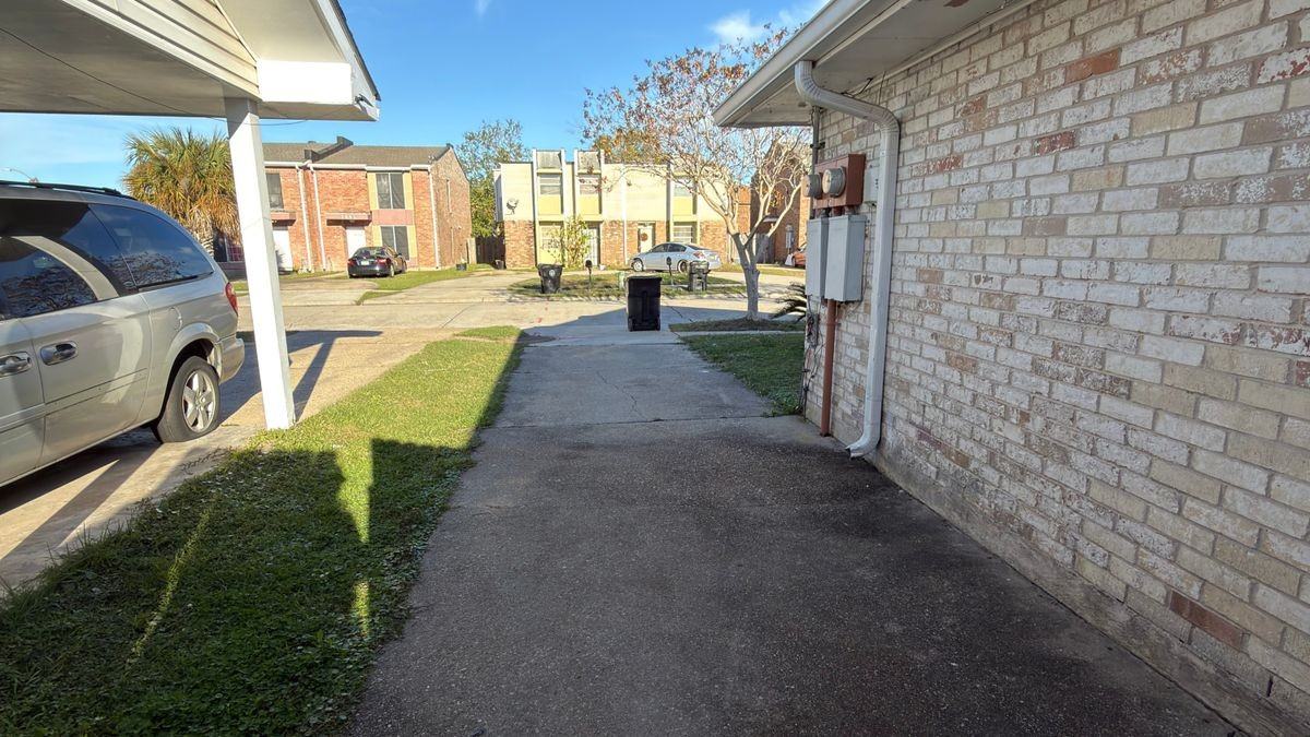 7042 Yorktown Dr - Photo 6 of 6