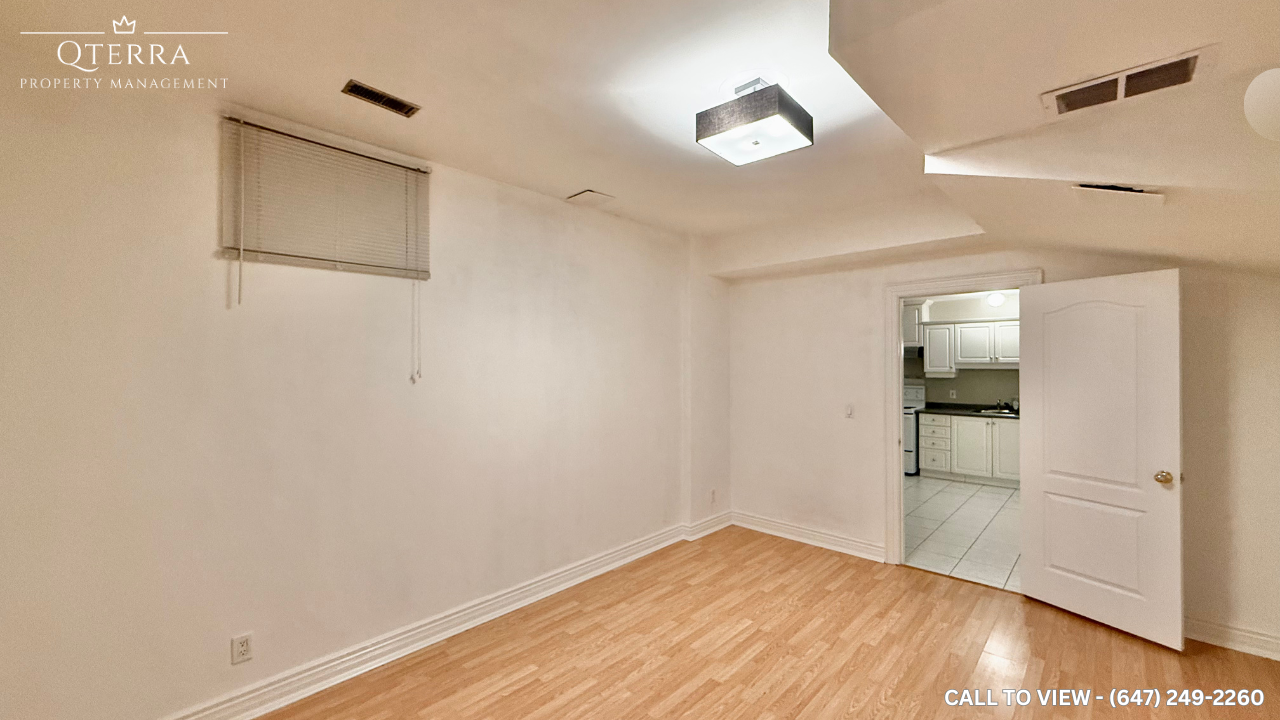 2-162 Duncan Rd, Richmond Hill, Ontario L4C 6J8 - Photo 5 of 7