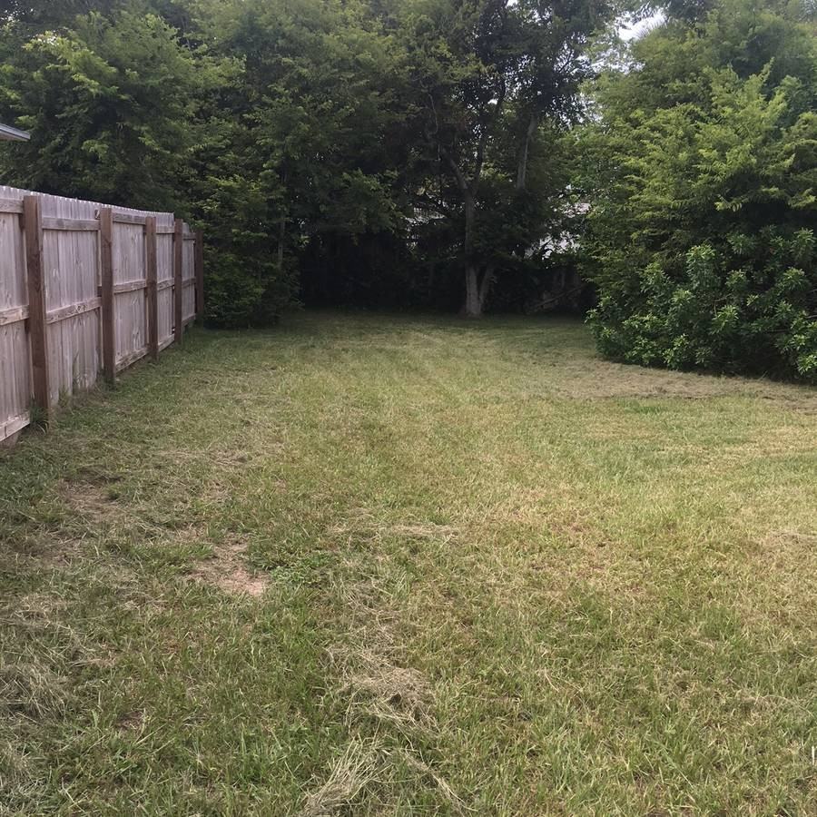 39 Byron Ellinor Dr #A - Photo 2 of 16