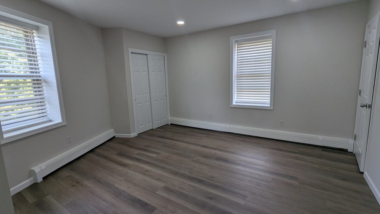 11 Stoll Street - Photo 7 of 9