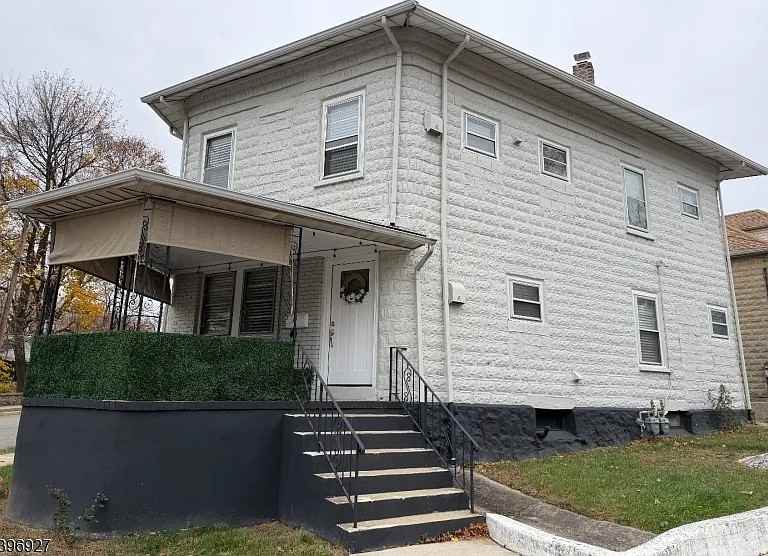 11 Stoll Street - Photo 2 of 9