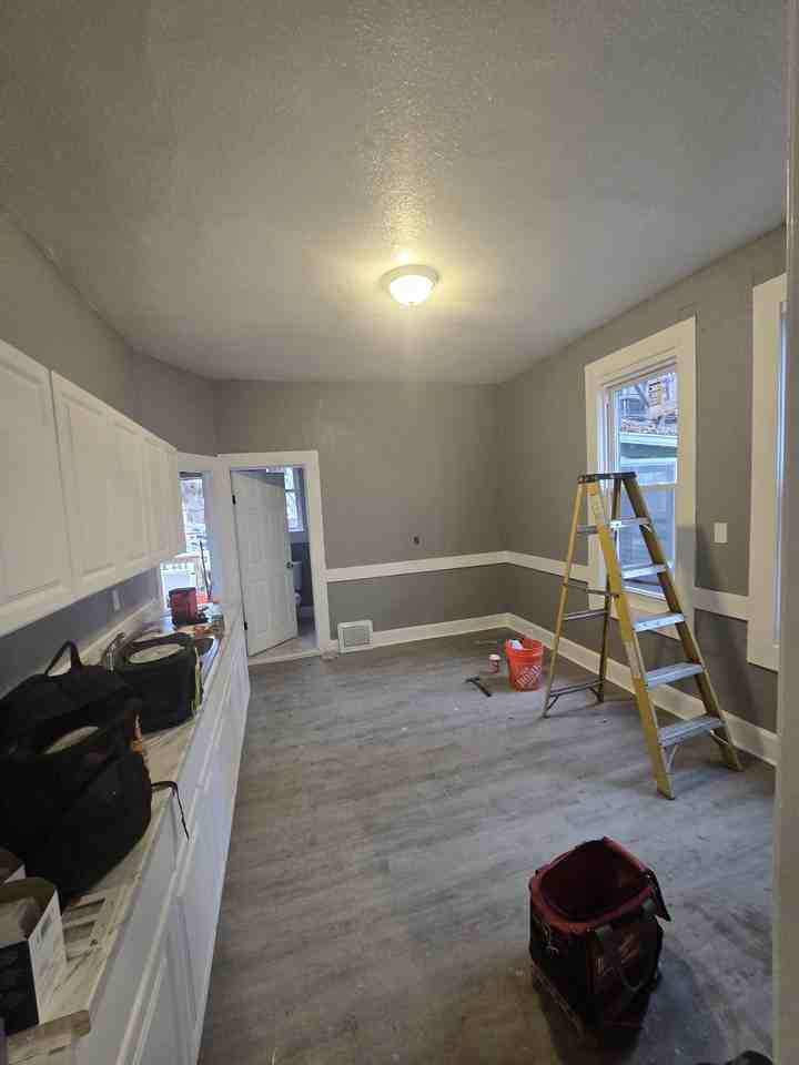 2210 W Cherry St #2 - Photo 2 of 6