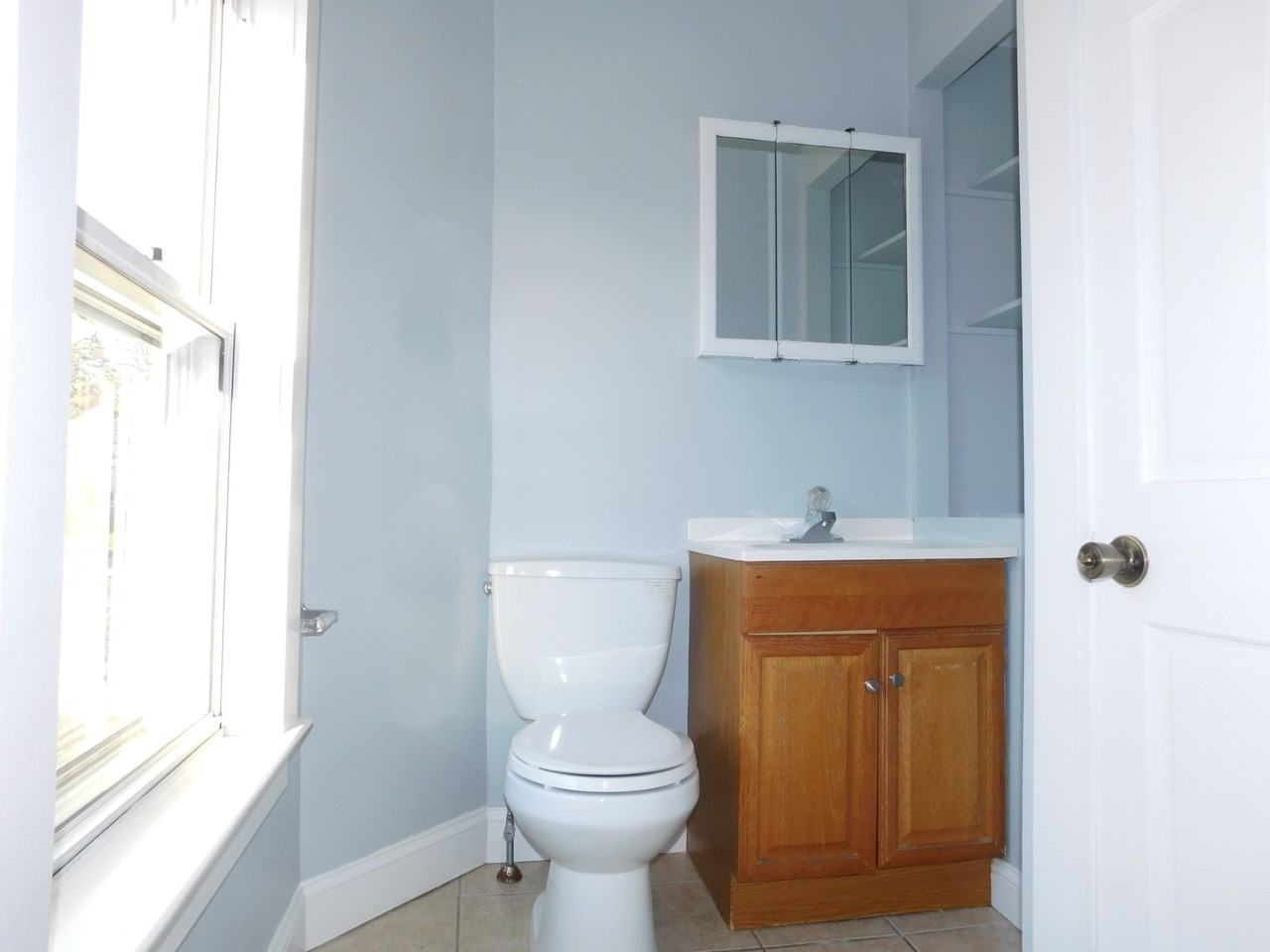 104 Harvard St #2 - Photo 7 of 8