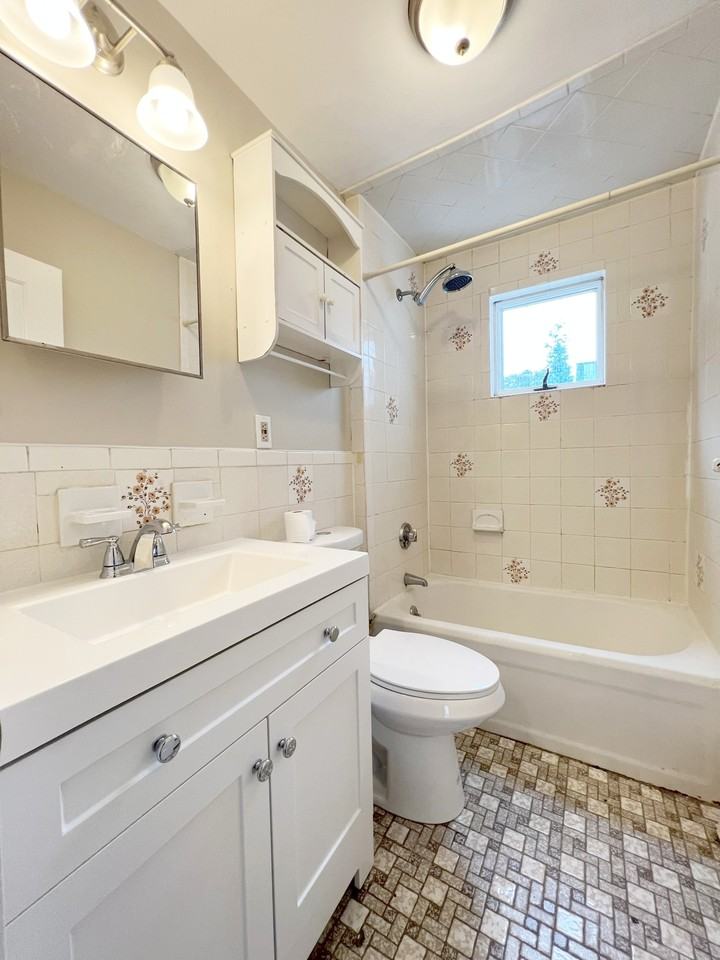 115 Colburn St #1 - Photo 7 of 8