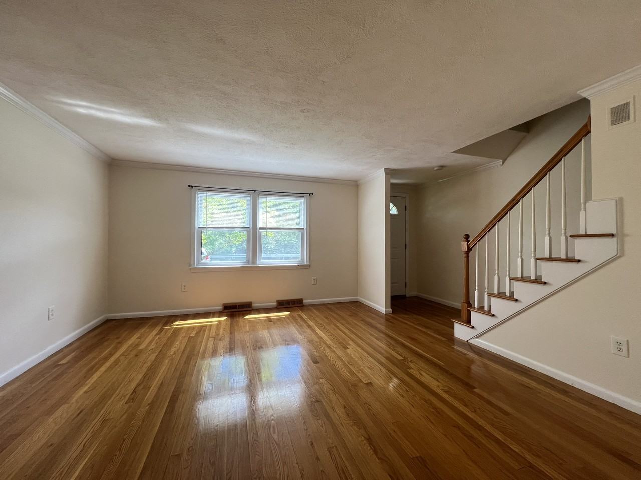 249 Bridge St #249 - Photo 3 of 12