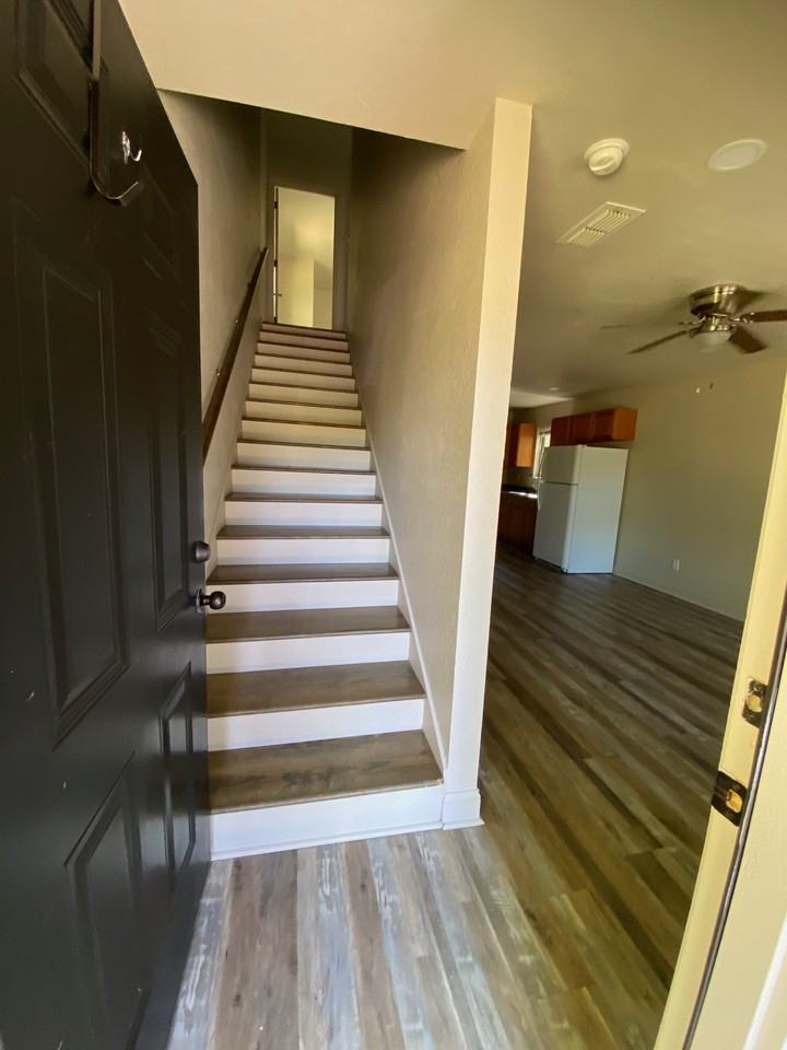 674 2nd St Nw #1 - Photo 3 of 10