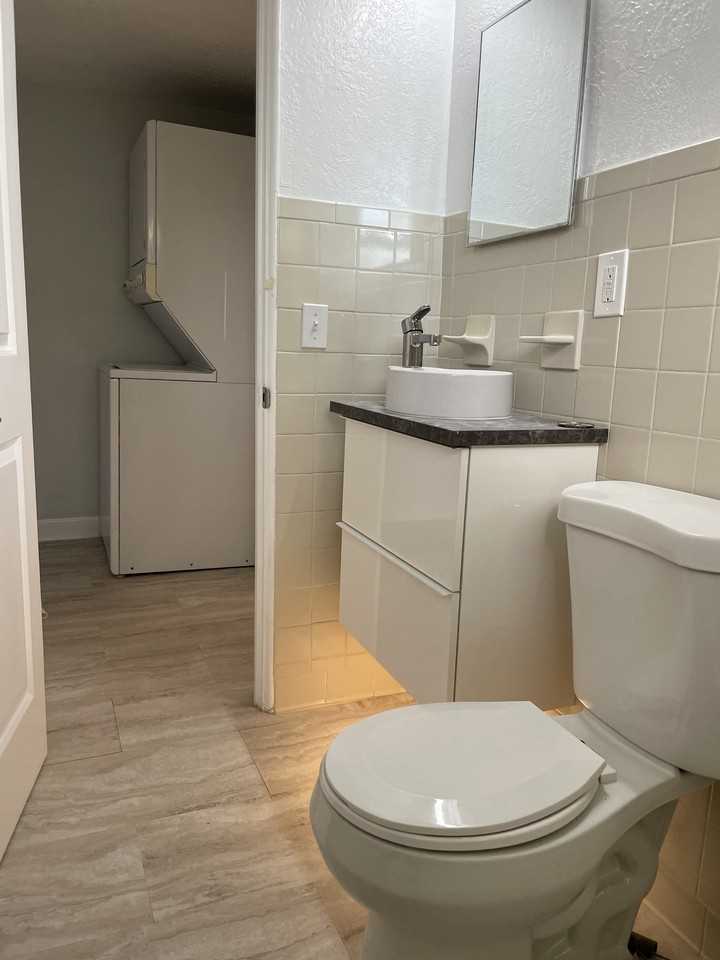 238 E Harding St #NA - Photo 4 of 16