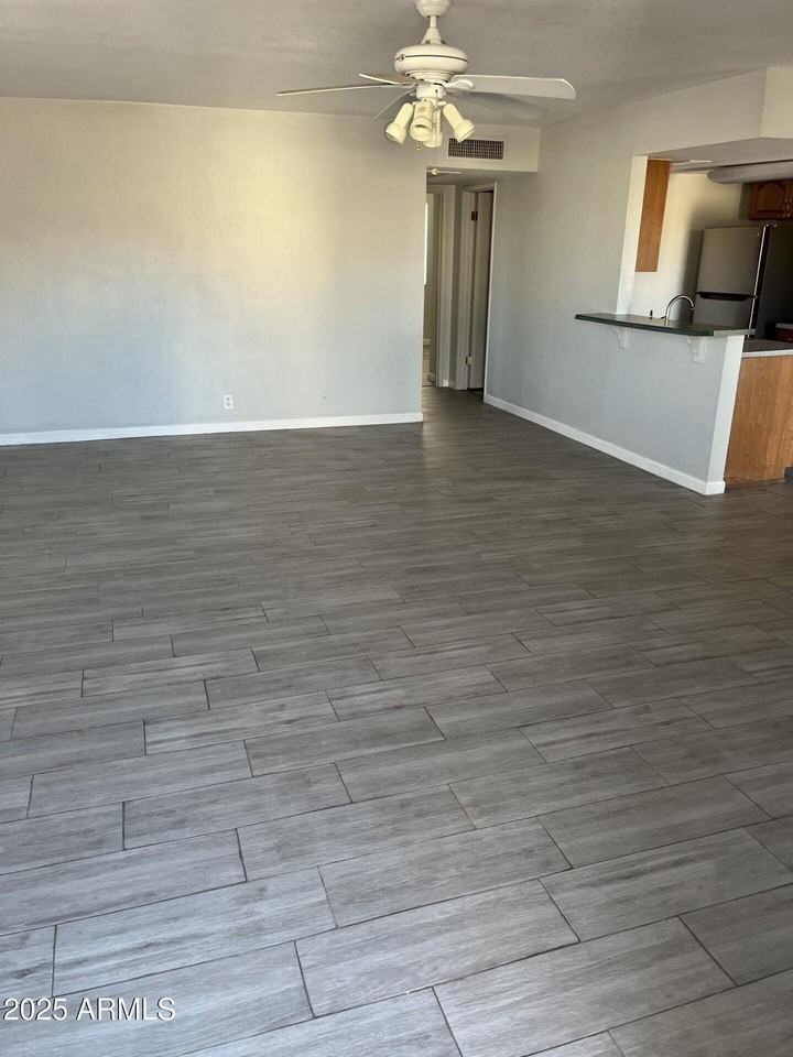 14408 N Boxwood Ln - Photo 3 of 10