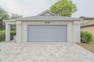 featured image of 6236 Clover Bend Dr