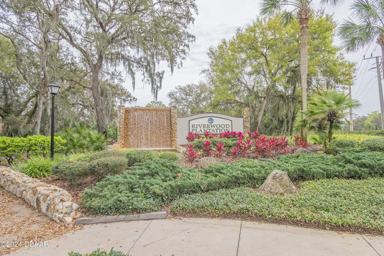 6236 Clover Bend Dr - Photo 3 of 50