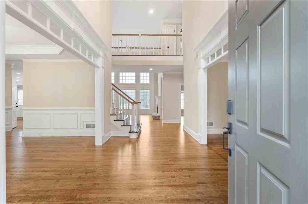 870 Longstone Lndg - Photo 4 of 50