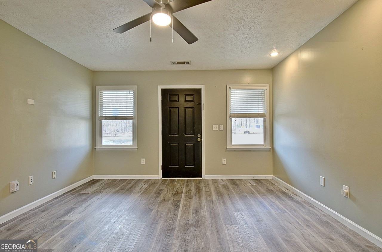 15 Chestlehurst Way - Photo 7 of 50