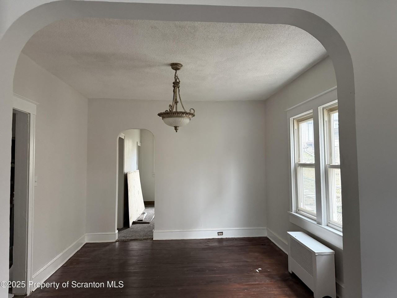 1018 Madison Ave - Photo 2 of 14