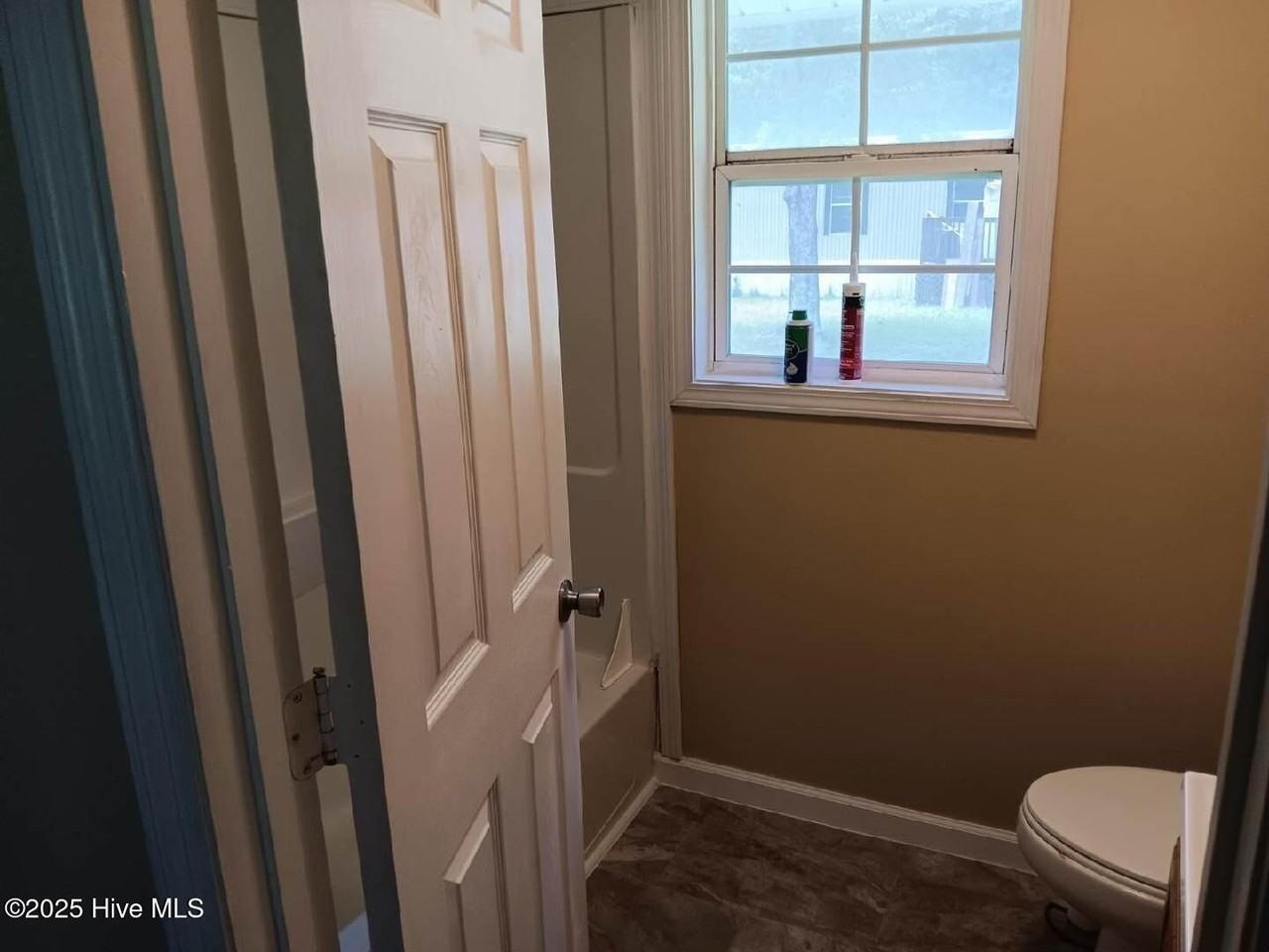 76 Peterson Hill Ave - Photo 5 of 6