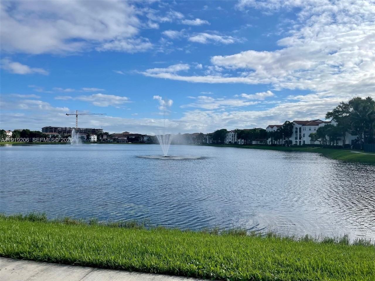 2929 Sw 119th Way #2929 - Photo 2 of 28