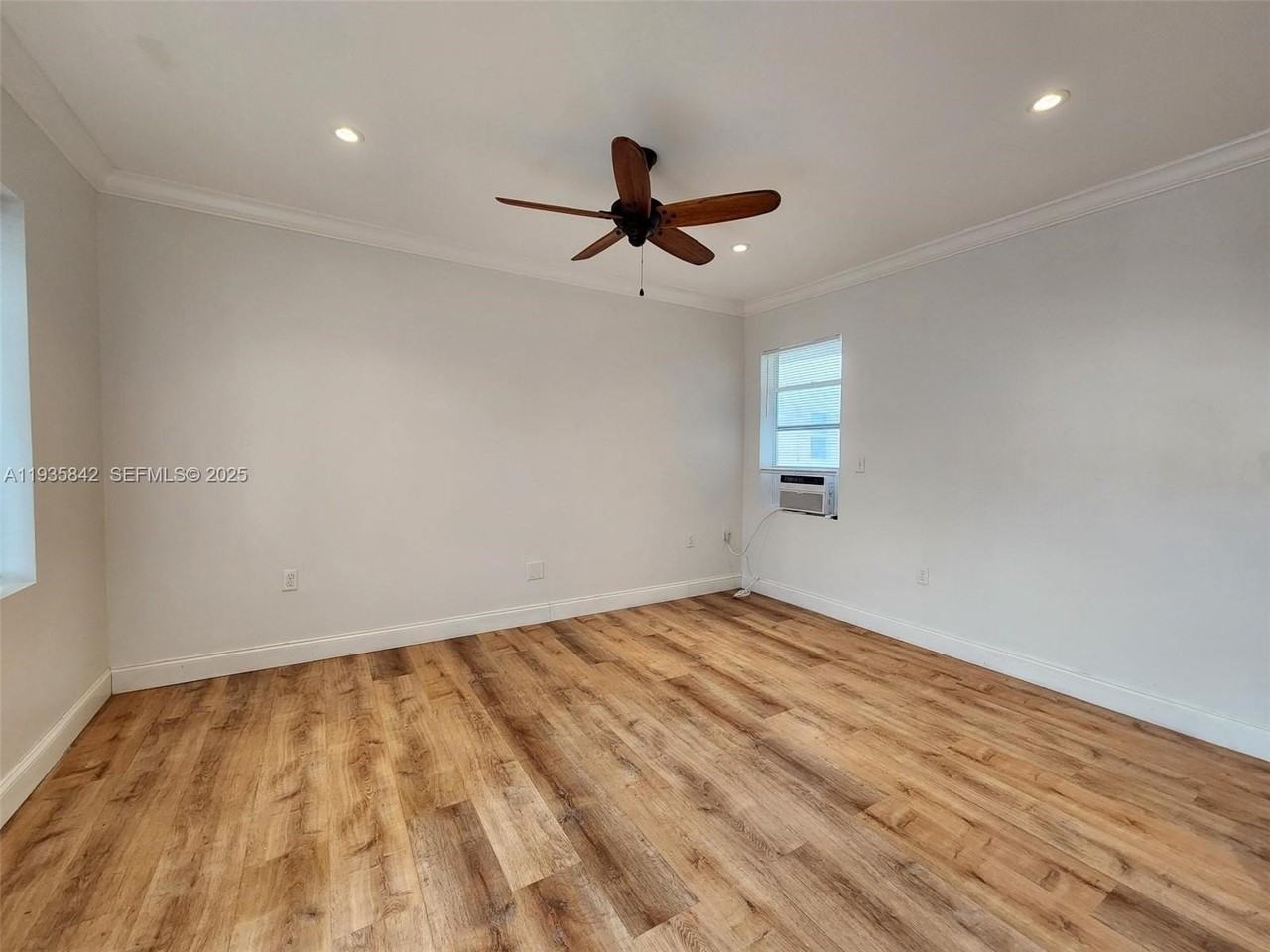 320 New York St #1 - Photo 2 of 10