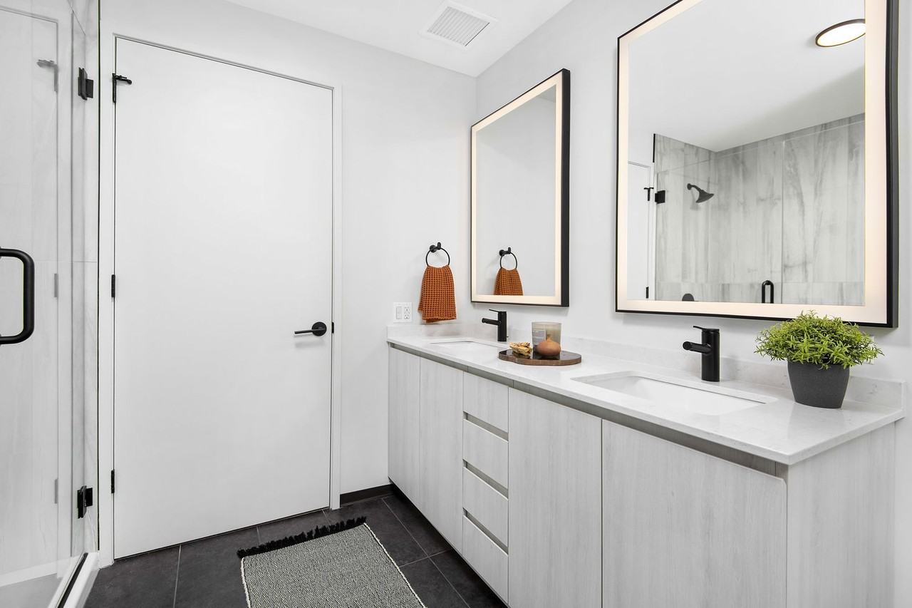 W Randolph St #409 - Photo 7 of 8