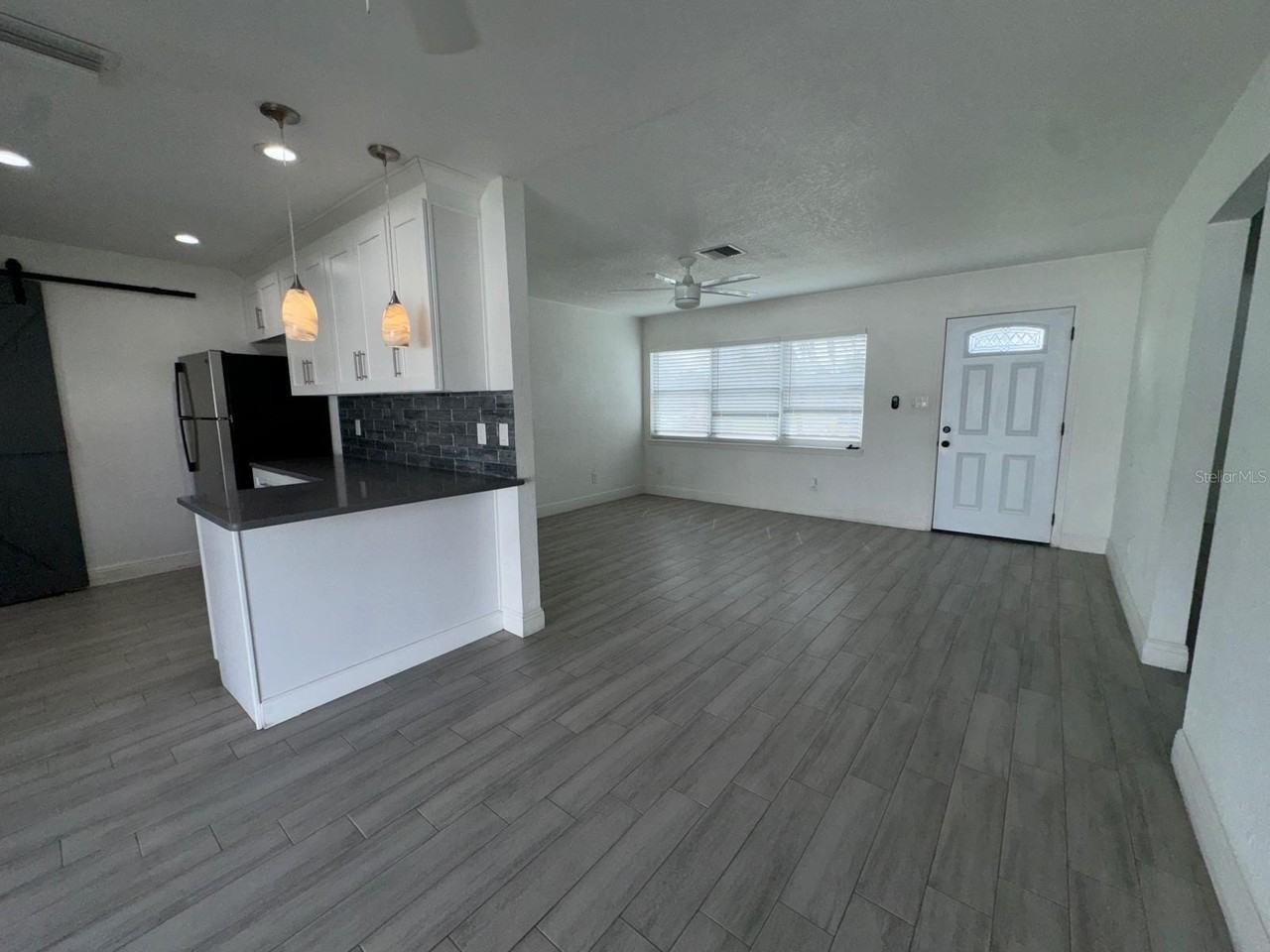 1119 Nana Ave - Photo 6 of 15