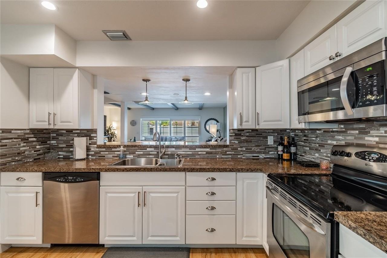 2523 W Tennessee Ave - Photo 6 of 28