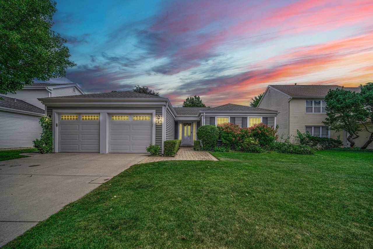 933 Shambliss Ln - Photo 2 of 29