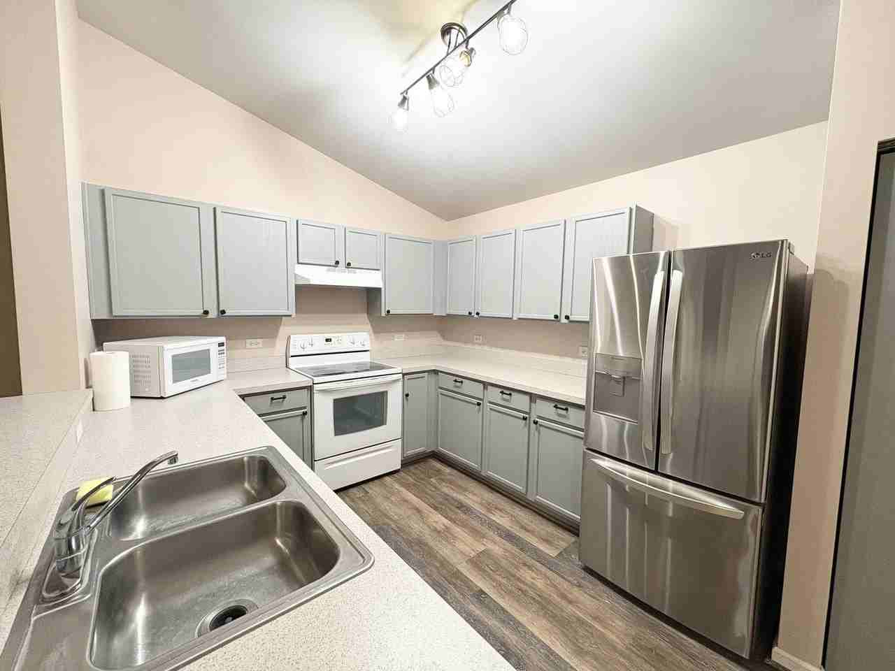 2219 Silverstone Dr Unit 2219 #2219 - Photo 6 of 10