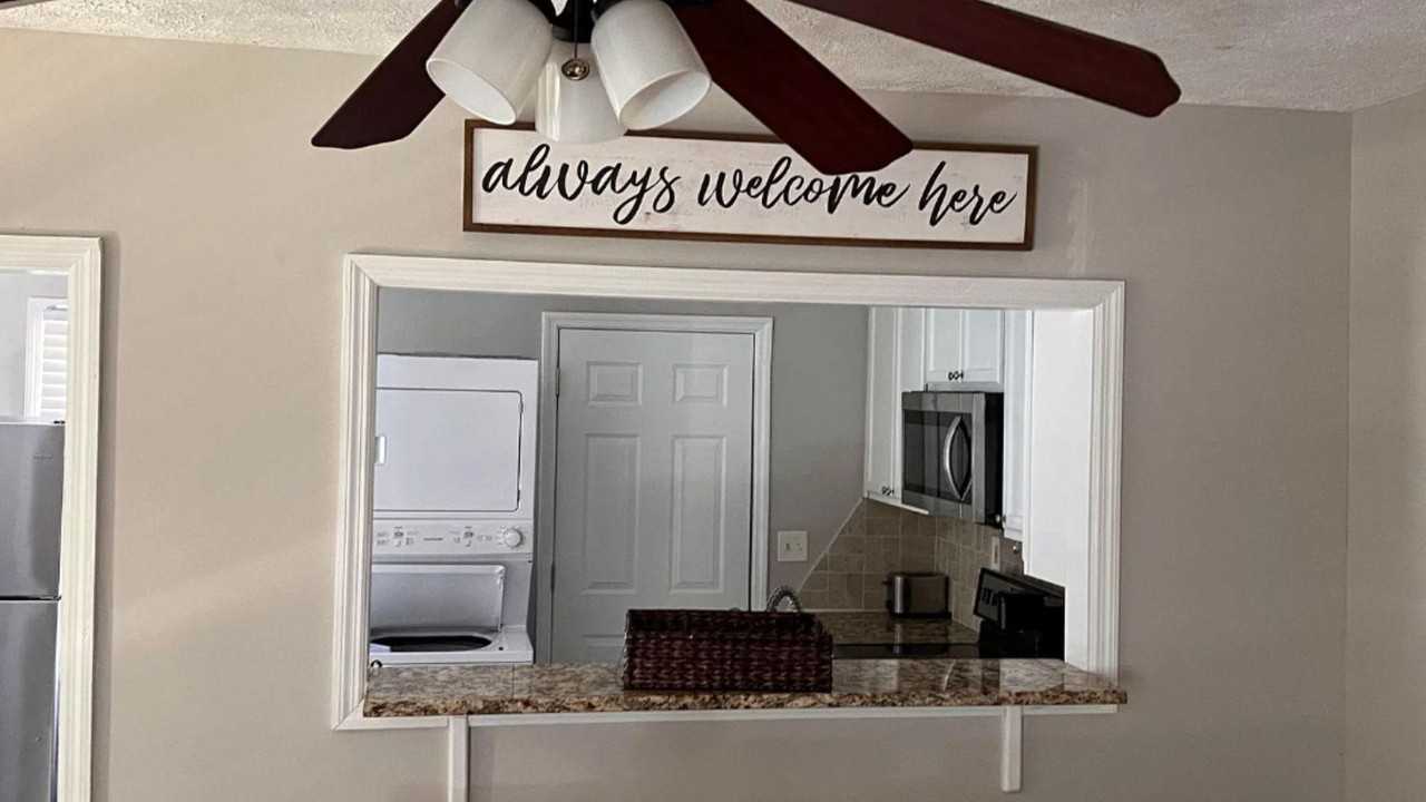 Howard Ave - Photo 2 of 6