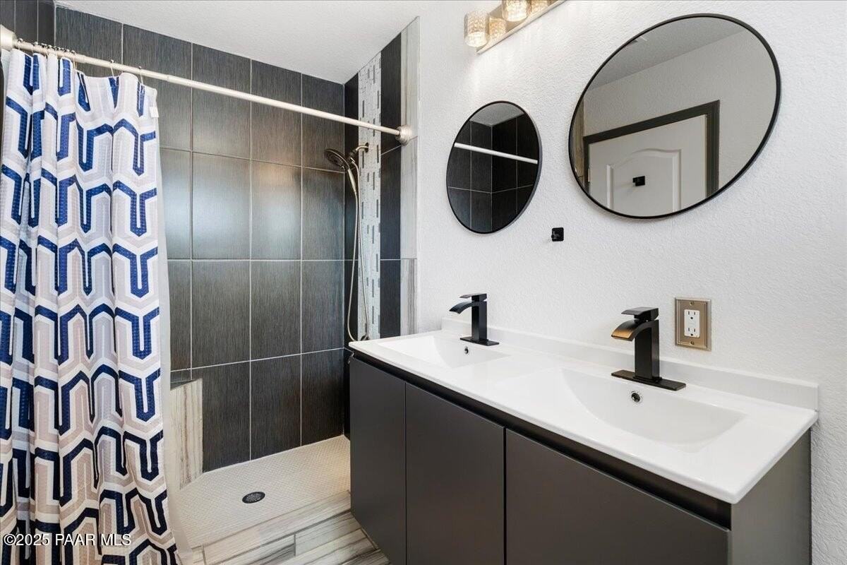 3795 N Navajo Dr - Photo 5 of 18