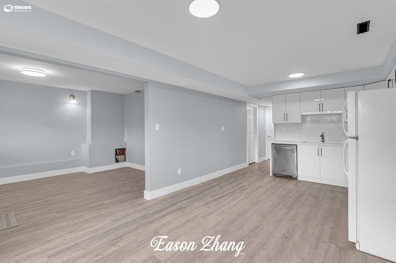 11th Ave & Kingsway - Photo 5 of 11