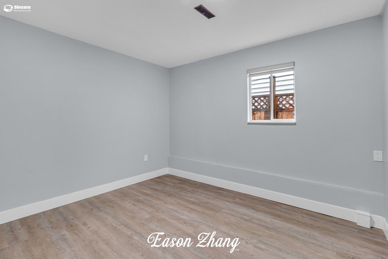 11th Ave & Kingsway - Photo 7 of 11