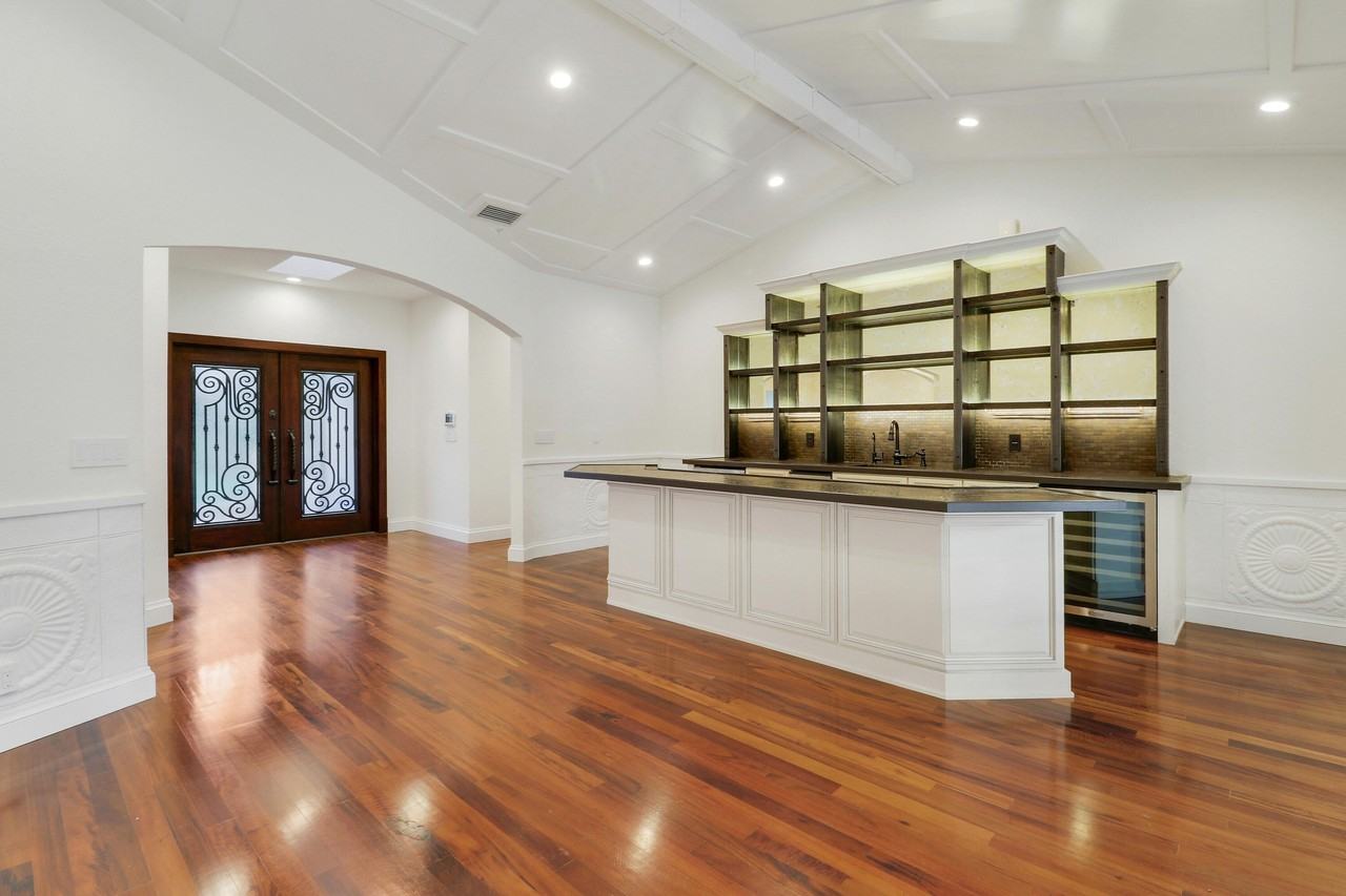 67 Pacer Cir - Photo 3 of 45