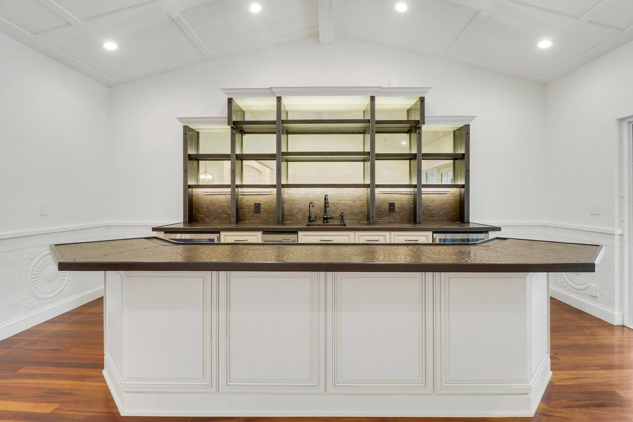 67 Pacer Cir - Photo 5 of 45