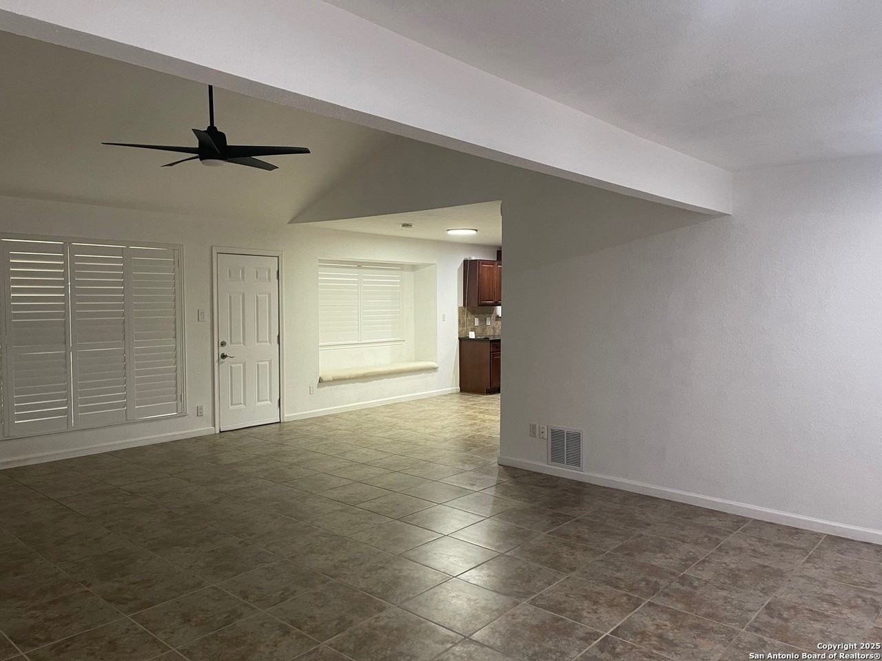 1602 Forest Spring St - Photo 5 of 18