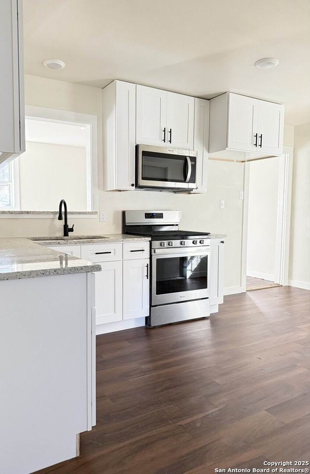 426 Edna Ave - Photo 2 of 15