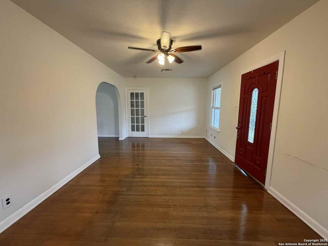 177 Grapeland Ave - Photo 3 of 17