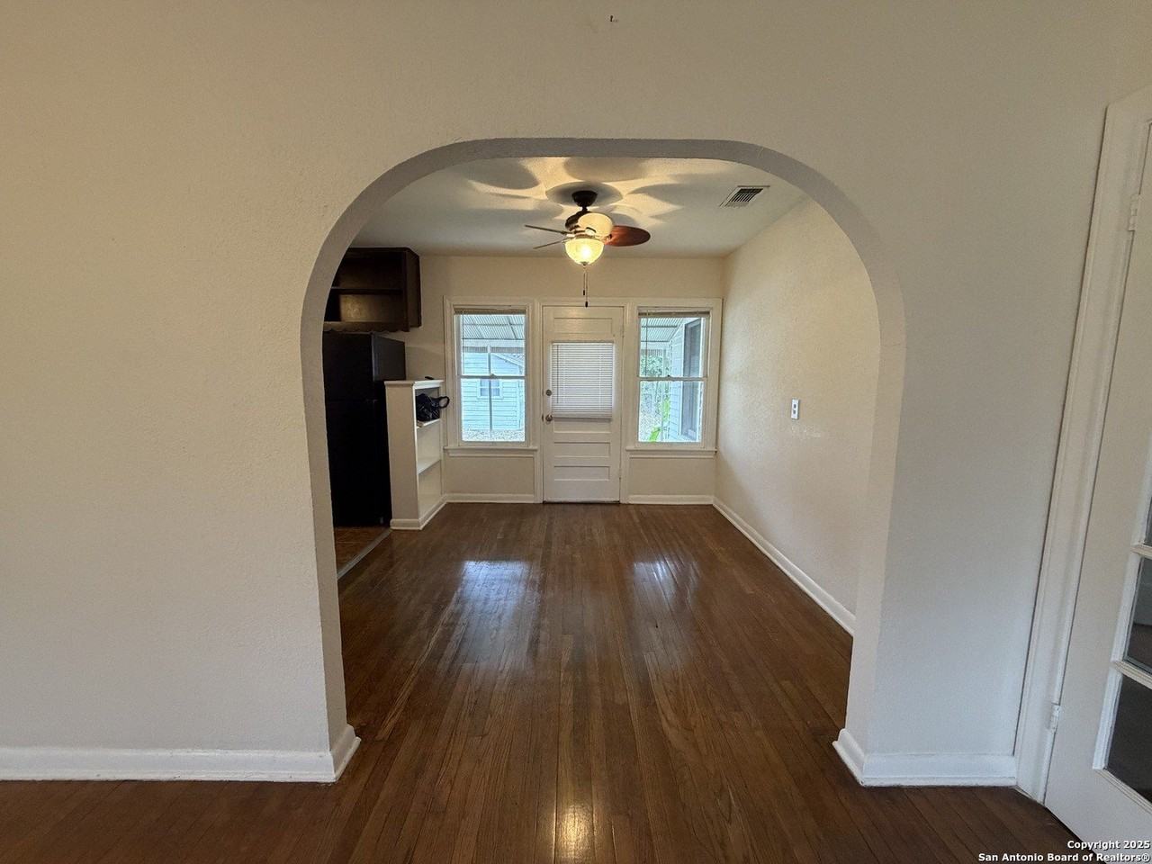 177 Grapeland Ave - Photo 6 of 17