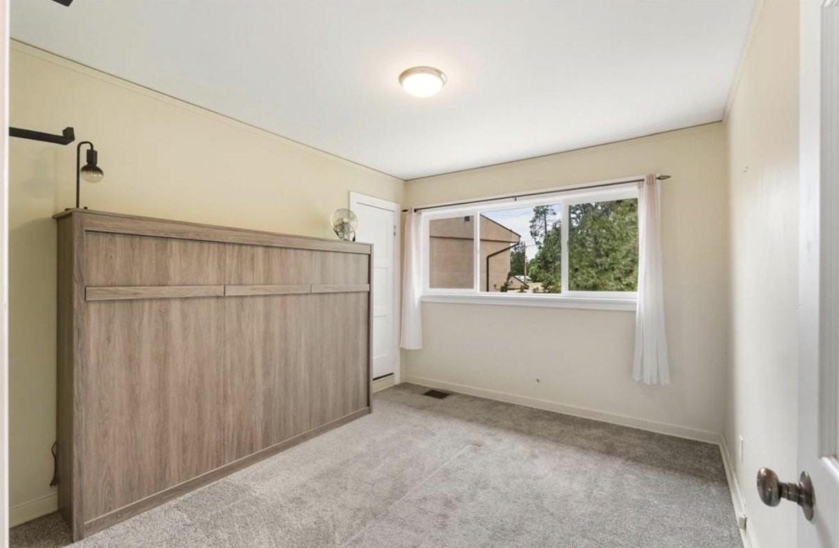 2356 45th St Apt A #A - Photo 5 of 10