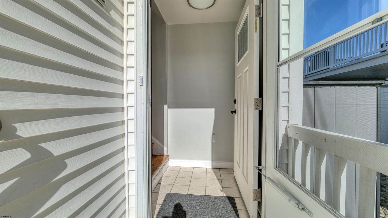 6713 Monmouth Ave - Photo 5 of 27