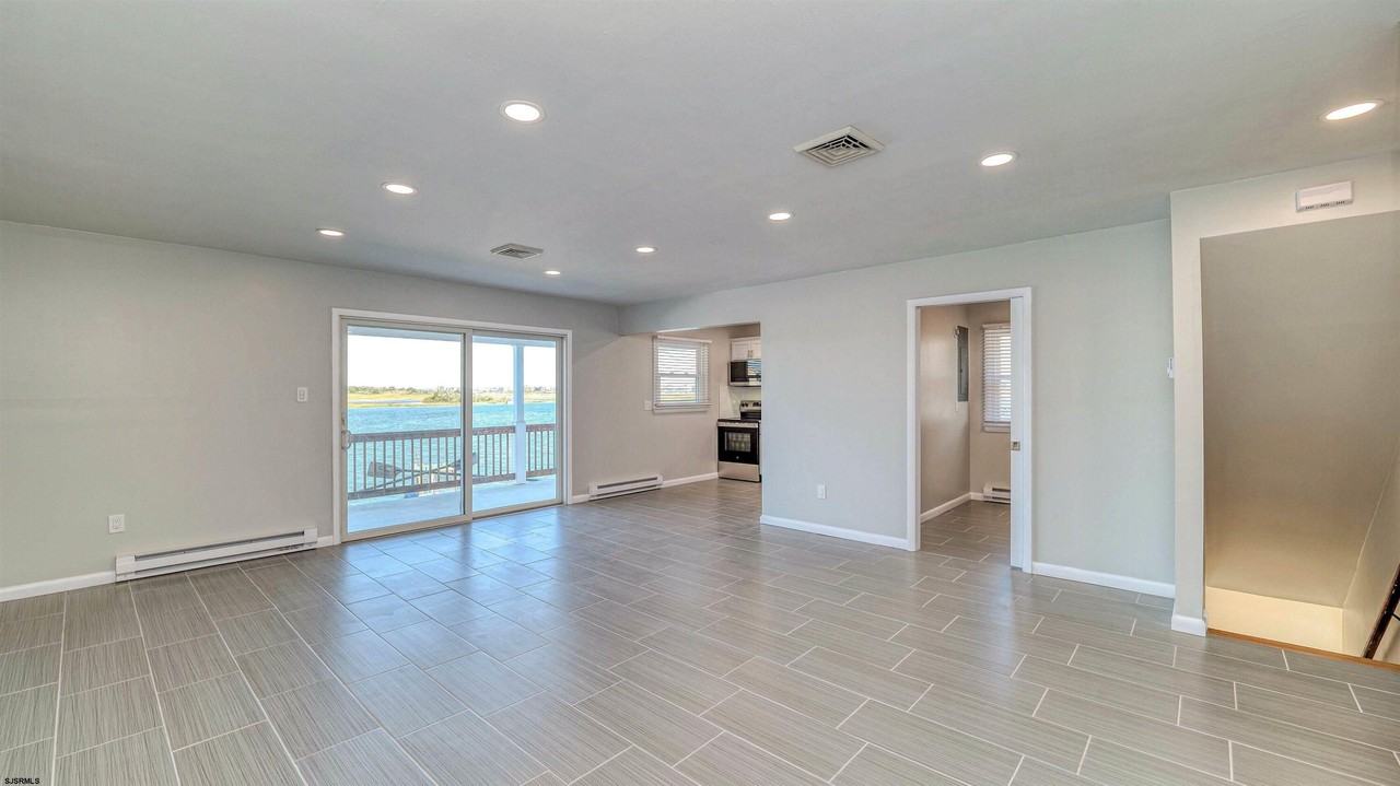 6713 Monmouth Ave - Photo 7 of 27