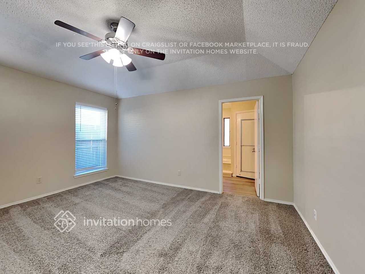 305 Iberis Dr - Photo 4 of 20