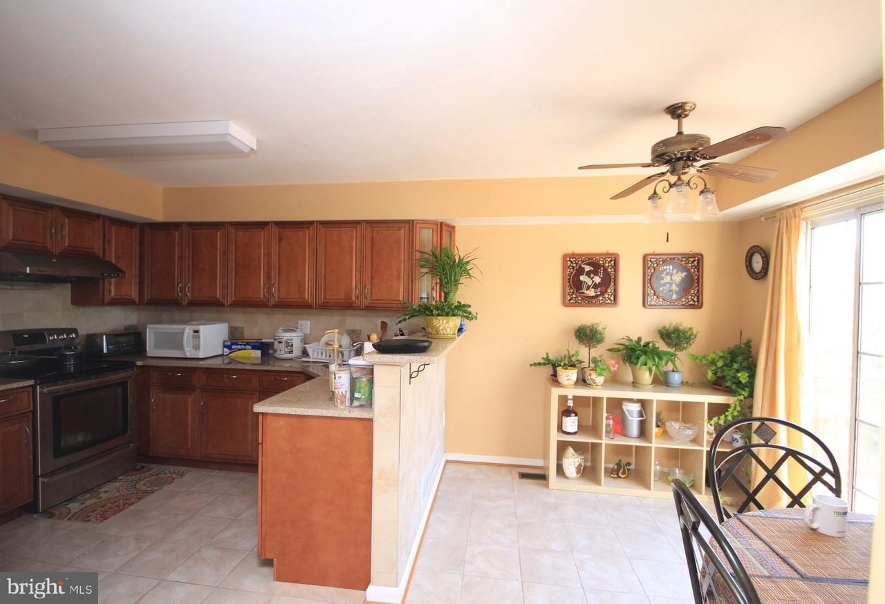 8637 Manahan Dr - Photo 5 of 8